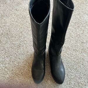 Shoe Dazzle Black Leather Knee-High Boots size 7